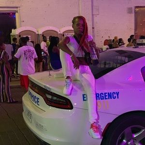 Meet your Posher, Jessica